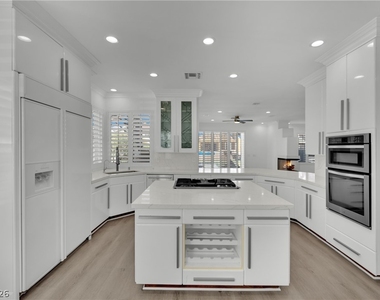 8736 Carlitas Joy Court - Photo Thumbnail 10