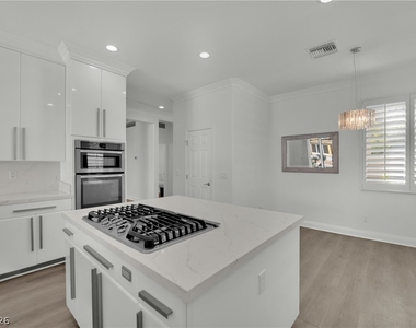 8736 Carlitas Joy Court - Photo Thumbnail 9