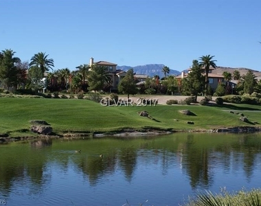 382 Dog Leg Drive - Photo Thumbnail 17
