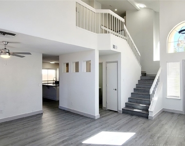 73 Sea Holly Way - Photo Thumbnail 3