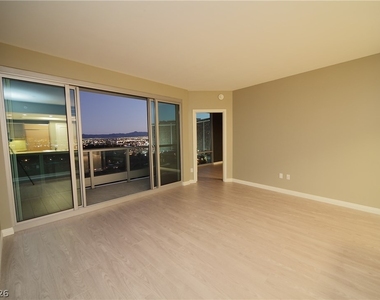 322 Karen Avenue - Photo Thumbnail 4