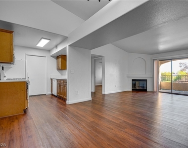 7885 W Flamingo Road - Photo Thumbnail 4