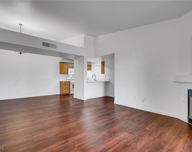 7885 W Flamingo Road - Photo Thumbnail 3