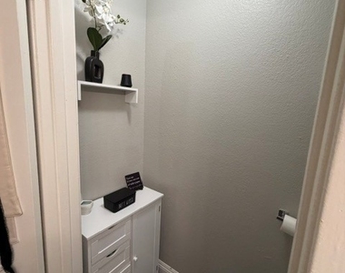 2200 S Fort Apache Road - Photo Thumbnail 7
