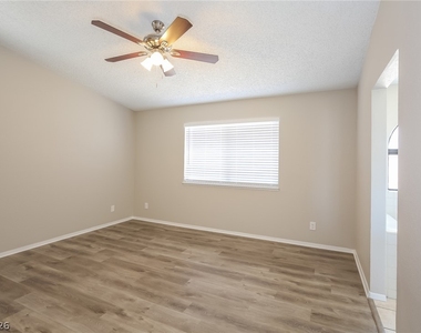 6236 Barkstone Avenue - Photo Thumbnail 6
