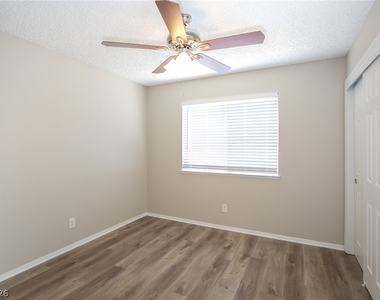 6236 Barkstone Avenue - Photo Thumbnail 11