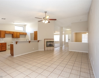 6236 Barkstone Avenue - Photo Thumbnail 4