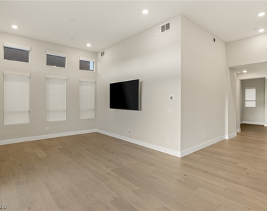 4138 Salisto Street - Photo Thumbnail 9