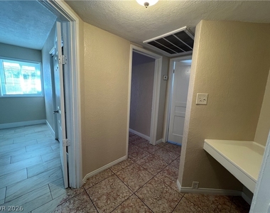 1304 Wengert Avenue - Photo Thumbnail 16