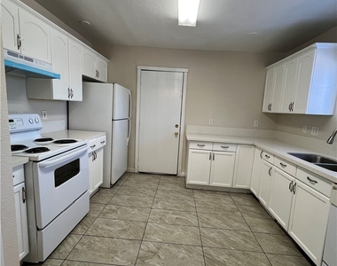 1304 Wengert Avenue - Photo Thumbnail 11