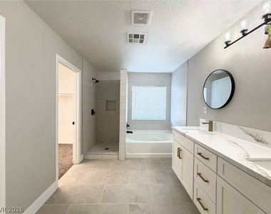 8469 Cavaricci Avenue - Photo Thumbnail 20