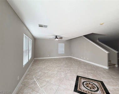 8469 Cavaricci Avenue - Photo Thumbnail 7
