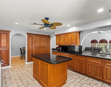 1765 Belcastro Street - Photo Thumbnail 32