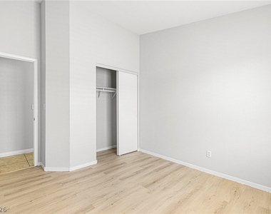 3731 Shadow Tree Street - Photo Thumbnail 27