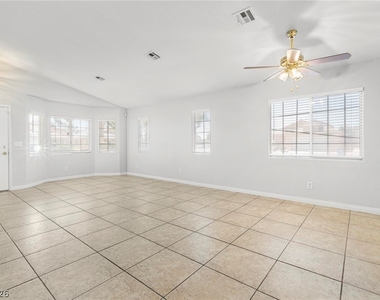 3731 Shadow Tree Street - Photo Thumbnail 5
