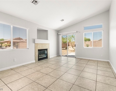 3731 Shadow Tree Street - Photo Thumbnail 14