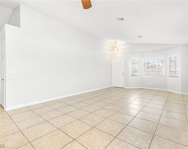 3731 Shadow Tree Street - Photo Thumbnail 7