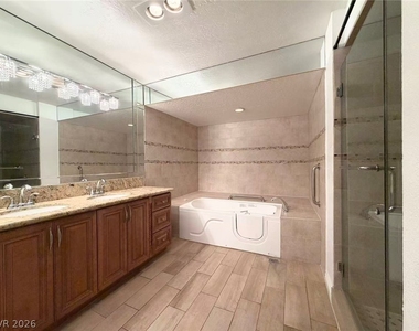 3174 Bel Air Drive - Photo Thumbnail 13