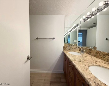 3174 Bel Air Drive - Photo Thumbnail 16