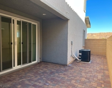 76 Kimberlite Drive - Photo Thumbnail 16