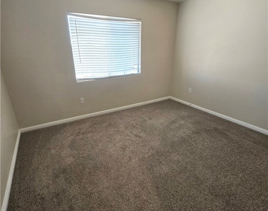 16 Frad Avenue - Photo Thumbnail 33