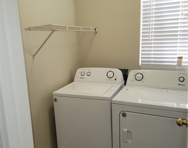 16 Frad Avenue - Photo Thumbnail 34
