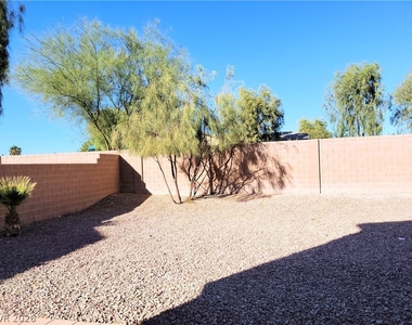 16 Frad Avenue - Photo Thumbnail 45