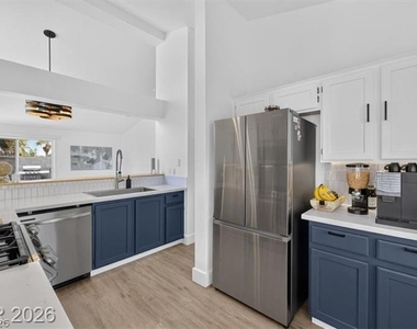 152 Cantamar Street - Photo Thumbnail 8