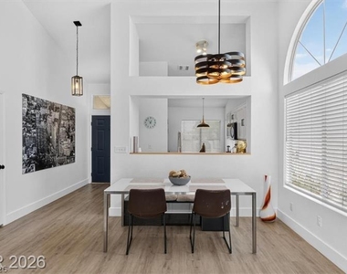 152 Cantamar Street - Photo Thumbnail 5