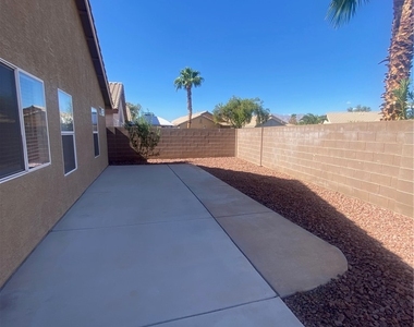 5010 Paradise Harbor Place - Photo Thumbnail 22