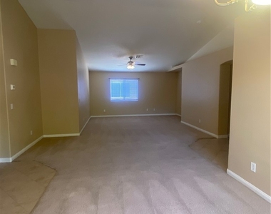 5010 Paradise Harbor Place - Photo Thumbnail 9