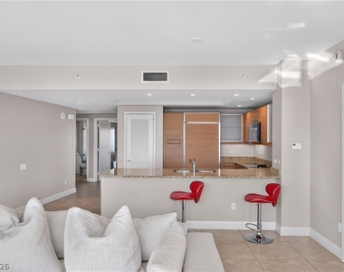 222 Karen Avenue - Photo Thumbnail 4