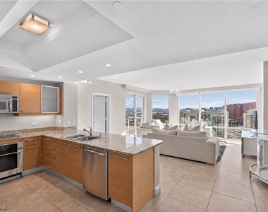222 Karen Avenue - Photo Thumbnail 6