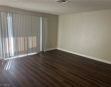 2853 Wheelwright Drive - Photo Thumbnail 3