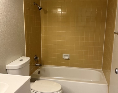 2853 Wheelwright Drive - Photo Thumbnail 19