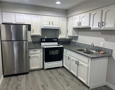 3391 Brussels Street - Photo Thumbnail 15