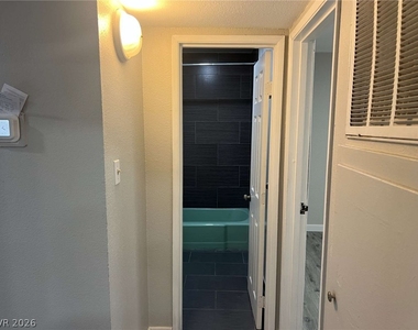 3391 Brussels Street - Photo Thumbnail 6