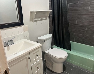 3391 Brussels Street - Photo Thumbnail 9