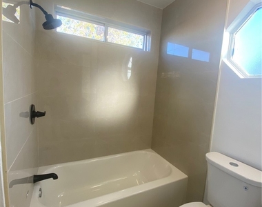 608 Maxley Court - Photo Thumbnail 14