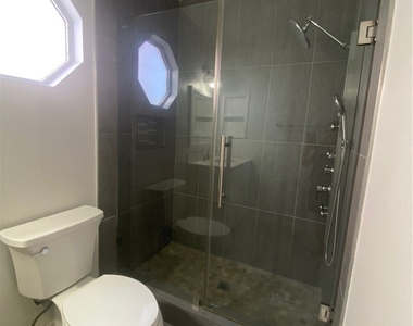 608 Maxley Court - Photo Thumbnail 20