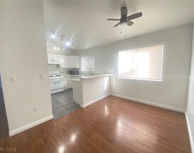 608 Maxley Court - Photo Thumbnail 4
