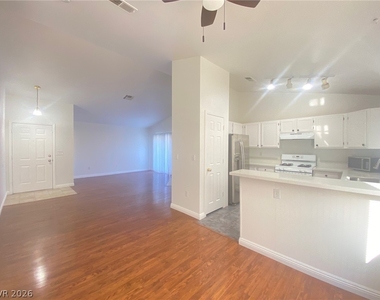 608 Maxley Court - Photo Thumbnail 5