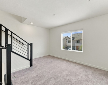 10012 Griffin Creek Street - Photo Thumbnail 18