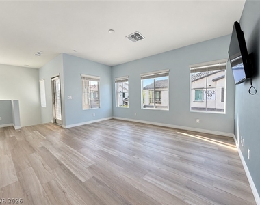 7308 N Decatur Boulevard - Photo Thumbnail 2