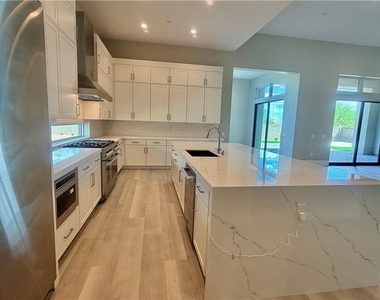 4680 Outlook Peak Street - Photo Thumbnail 26