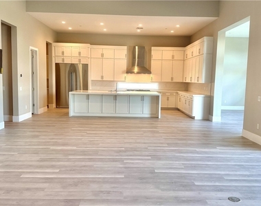 4680 Outlook Peak Street - Photo Thumbnail 2