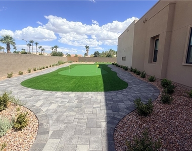 4680 Outlook Peak Street - Photo Thumbnail 30