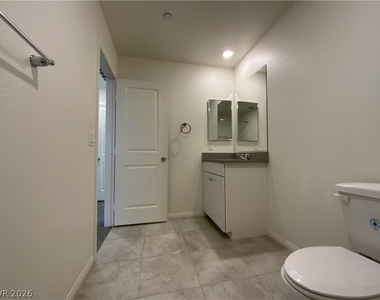 3240 Avernus Avenue - Photo Thumbnail 25