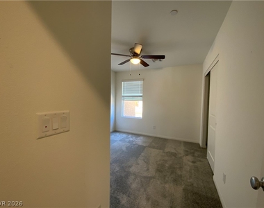 3240 Avernus Avenue - Photo Thumbnail 29