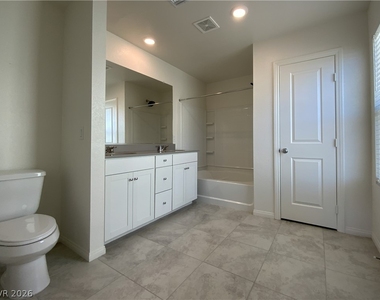 3240 Avernus Avenue - Photo Thumbnail 36